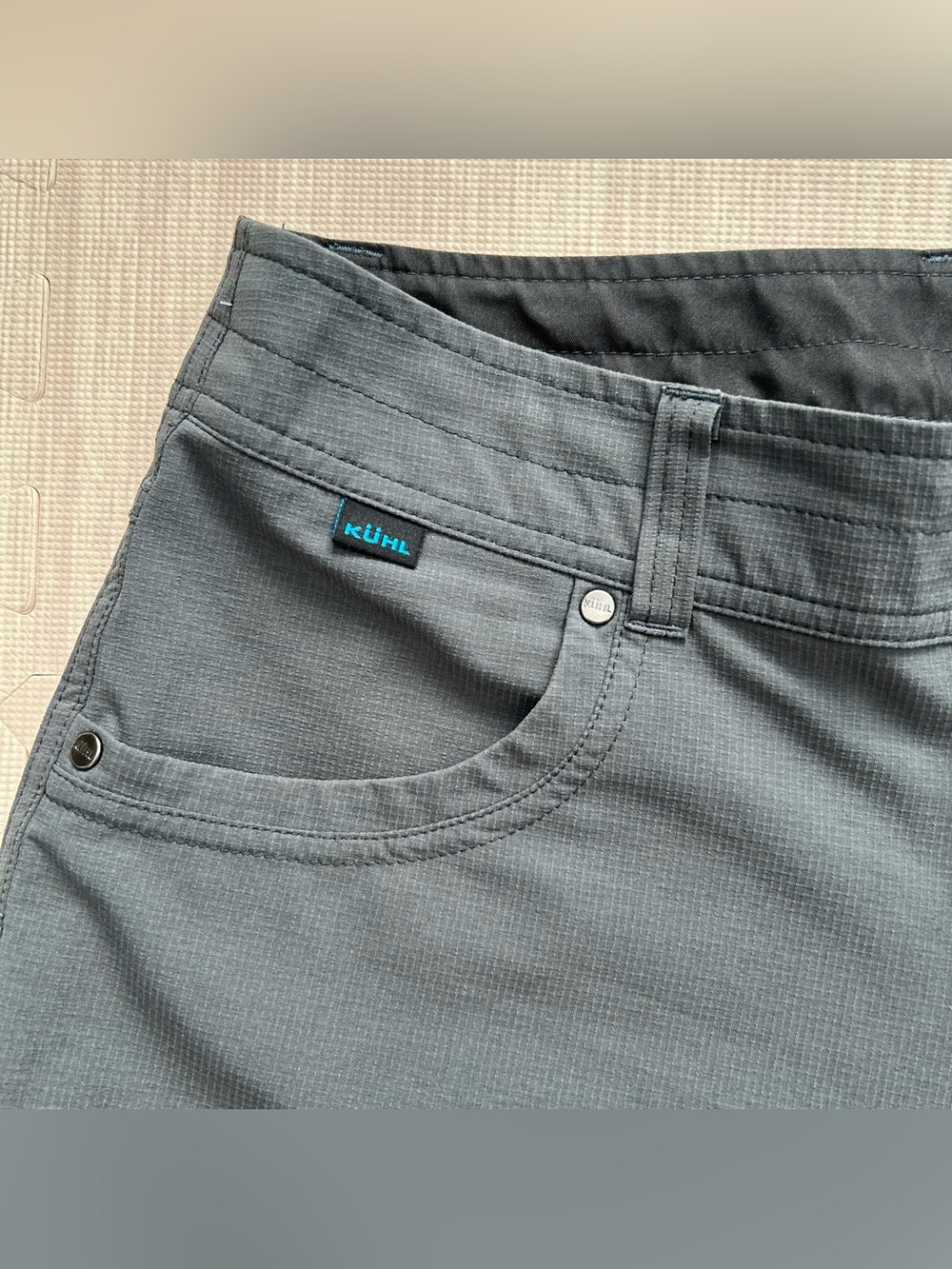 Kuhl Men's Silencr Kargo Gray Outdoor Shorts. Sz 32. UPF 50 - Picture 2 of 15
